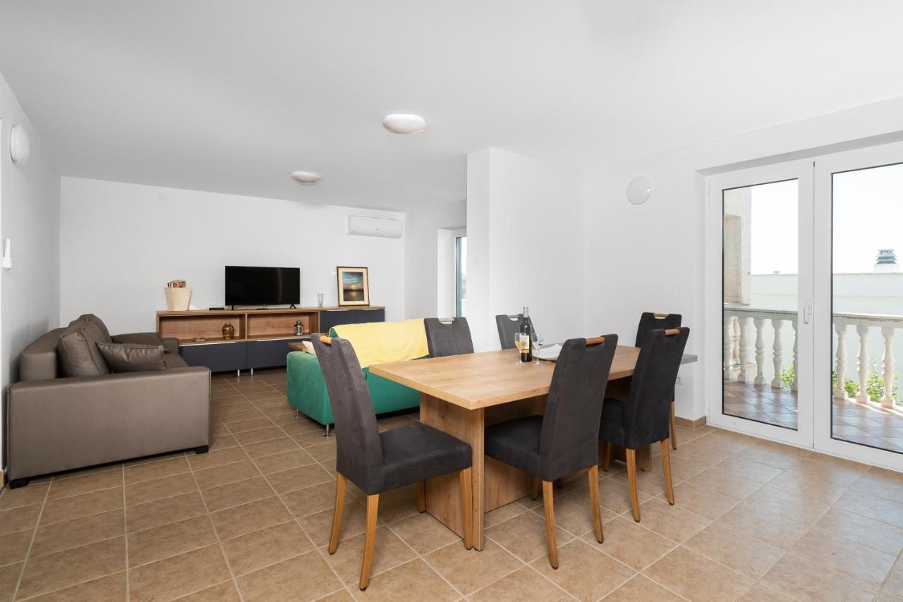 Rimagis Apartments 扎博里克 外观 照片